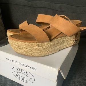 Steve Madden Tan Platform Sandals